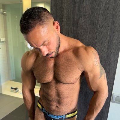 🛫Gran Canaria May 7th:11th - Timtales & Kristen Bjorn actor - 🦍180cm/95kg - DM for colabs - view my clips by searching my username on X