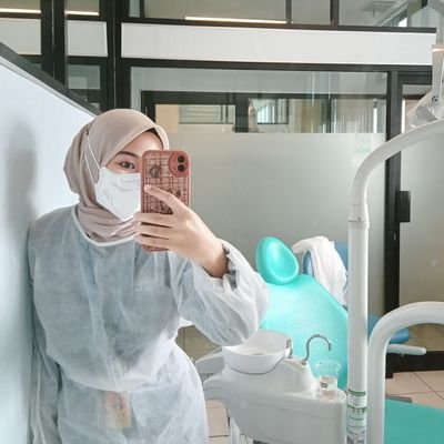 denstudvirgo's profile picture. Dental co-assistant 🦷