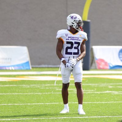 23 ✞ @unafootball