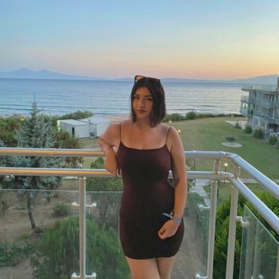 ecrinnazsengul's profile picture. 