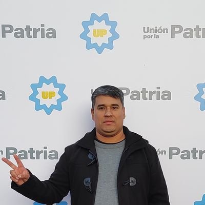 Militante político y social de La Patria de Lxs Comunes Quilmes, Movimiento Evita Quilmes y Concejal de Unión por La Patria Quilmes.