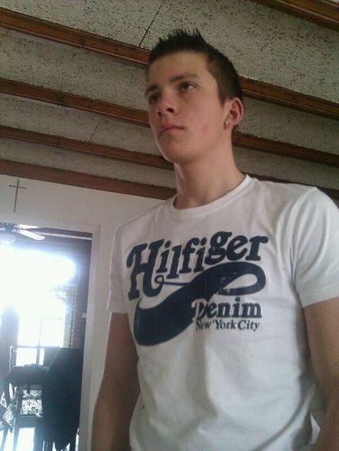 Mitchbours's profile picture. 