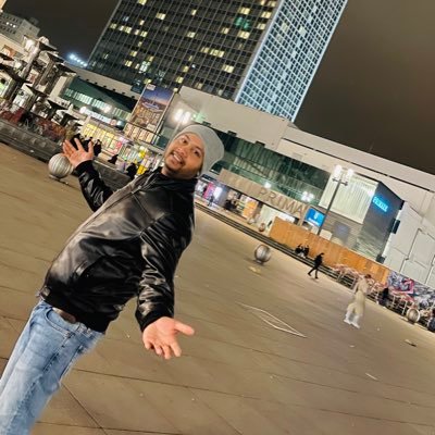 CEO, NEXTBY | STOCK TRADER | ENTREPRENEUR | WEB DEVELOPER Let’s connect and talk tech, innovation.