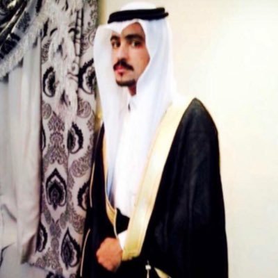 ضع هدفك عند النجوم عشان لو ما وصلت للنجوم تصل الى القمر ✨☁️🍃