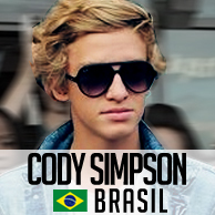 Fã clube do cantor Cody Simpson.