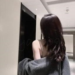 20♀  154cm  C  会いたい系  ヌギヌギ大好き  ちゅーだいすきｰ  マン凸動画いる人はお友達くださいね