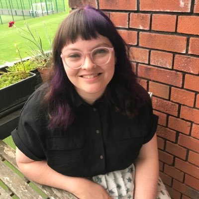 Social care worker and YA author! Mental health, LGBTQ+ 🏳️‍🌈