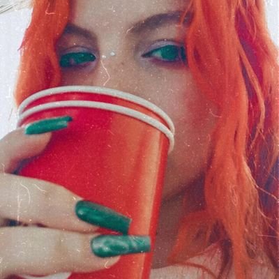 maxixamg's profile picture. ❌'⭕ ✨. 
If it ain't XO then it gotta go 🎶. 
💜