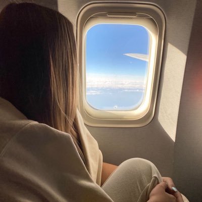 Elafsaziz1's profile picture. “Don’t expect change while thinking the same “