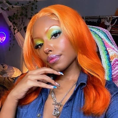 Twitch Streamer & Content Creator 🧡| Makeup & Wig enthusiast 💜| #BunniiGang | #BigCreatxr | she/her | email linked below