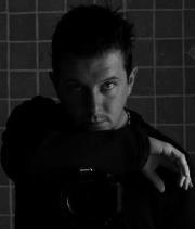 LorenzoPallotta's profile picture. Fotografo, informatico. Viaggio molto, mi annoio spesso e faccio molti errori. E persevero.