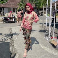 Risma (@usrrebahan) 's Twitter Profile