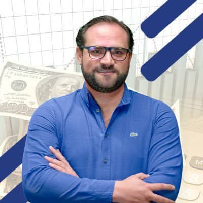 Asesor de estrategias de inversión e influencer mexicano en temas de educación financiera.