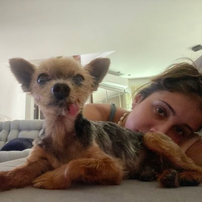 JuModelC's profile picture. futura arquiteta da sua casa.         ela/dela