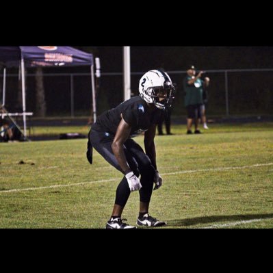 Jensen beach high 🦅 senior #2 |(4.45)40 yrd dash|ATH 3.0 GPA| omarionh1@icloud.com