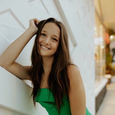 clairekluthe's profile picture. kchs ‘24 | @HCBroncosWSOC #2 🐴