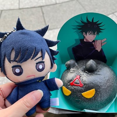 広島在住の20↑です。 アニメ、ゲーム、漫画大好きです!アイナナ→和泉一織 逢坂壮五 亥清悠|あんスタ→朔間零 紫之創 姫宮桃李|呪術廻戦→伏黒恵 その他にも色々やっていたりするので初心者ですがフォローお気軽にどうぞ!!フォロバ返します!同担大歓迎です!