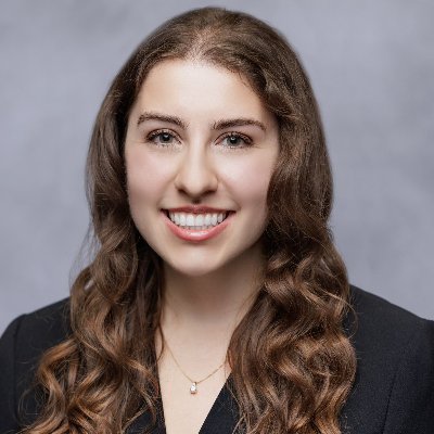 PGY-1 @uw_neurosurgery 🧠 | MD @uiccom 👩🏻⚕️ | BS Neuroscience ‘18 @JohnsHopkins 🔬| Biochemistry @UniofOxford 🧬 | Albanian-American 🇦🇱