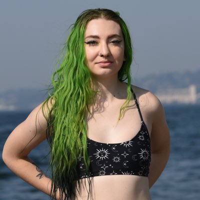 She/Her 🏳️🌈 2x Published Model • Alt Bisexual Switch • Vids & Panties on MV • Gif Archive & vids on OF 💸 Backup @quartzkittenRT • 18+ MDNI
