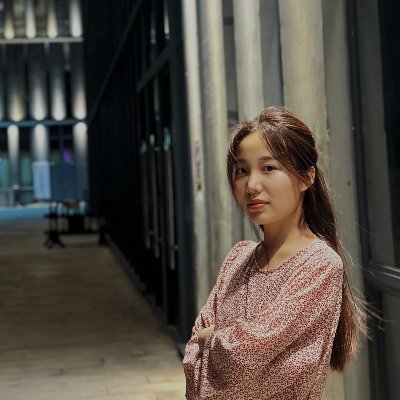 Lina2richer's profile picture. 