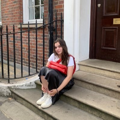 ig: @henartisdale  red light indicates doors are secured