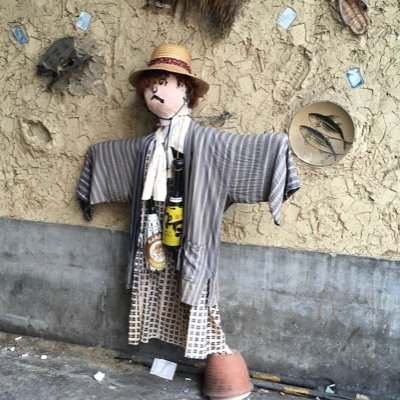 好き：ライヴに行く（主に昔の人たち）飲む（酒）打つ（競馬）買う（スーパーの半額品）地雷無し貴腐人