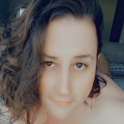 Switchy trans domme and content creator - 18+ only - free and paid content, check out my linktree - DM for custom requests