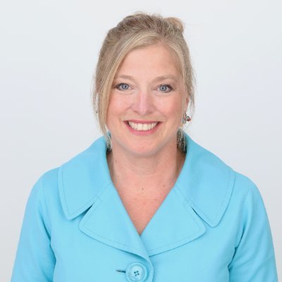 AI change maker. Drives growth in revenue, sales, & marketing with automation, mom, wife, skier, hiker, antique and AI junkie