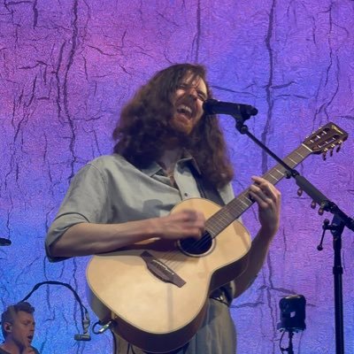 oohloverboyyy's profile picture. just here to be a hozier stan