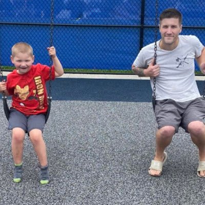 kacz11bb's profile picture. Dad , American , former 11B 🇺🇸