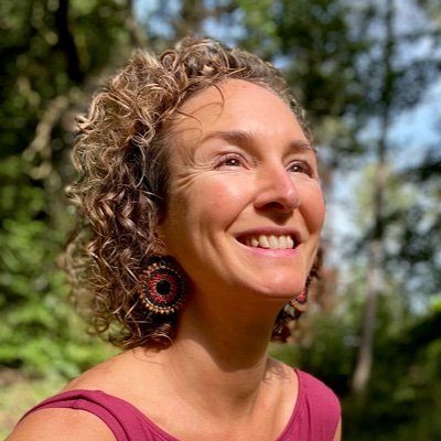 Founder of the Wild Muse Nature Writing Prize
Published @ViragoBooks
Winner @RSLiterature V.S. Pritchett Award.
Breathwork practitioner.
Nature Healer.
