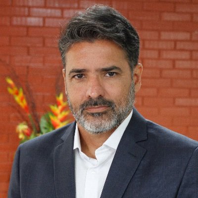 Secretário de Meio Ambiente e Recursos Hídricos do Tocantins.
Presidente do PV Tocantins. Paisagista, ciclista e empresário. Apaixonado por Palmas e sua gente.