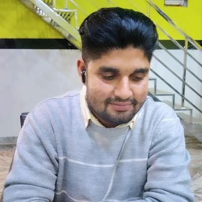 alonSHUAIB's profile picture. हुनर बताते अगर उसके ऐब को हम भी,
तो दोस्तों में हमें भी शुमार कर लेता