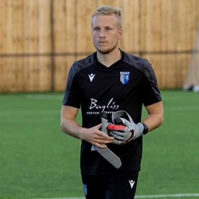 🧤Goalkeeper Coach @TheGillsFC | UEFA Qualified | ⚡️Zing Balls Off The Pitch For A Living