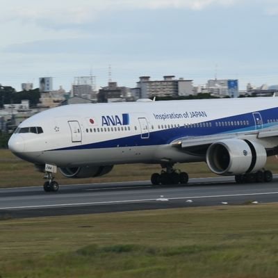 飛行機✈旅客機好きで📷撮影しています

関西在住🐯猛虎🐯タイガースファン　　#飛行機撮影　　#阪神タイガース　　#一眼レフカメラ　#旅客機　　
避難用サブ垢機種変後引き継ぎ出来ませんでしたので作り直しました➜@toingu773