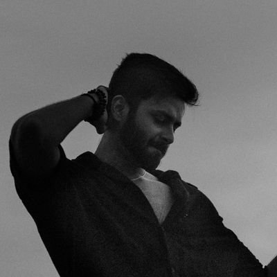 Pavi80910428's profile picture. 