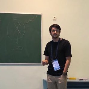 De los pocos americanistas (fan del CF America) que saben que una superficie cúbica tiene 27 líneas. Math PhD candidate (vote for me) at FIU.