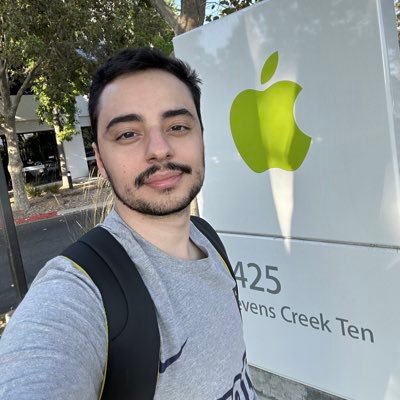 iOS Software Engineer | 2x Apple WWDC Scholar | 🇧🇷🇺🇸