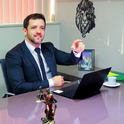 Advogado, Cristão, Conservador.
| ❤️ Pai (3x),
|💍 @pantaleao_cleci.