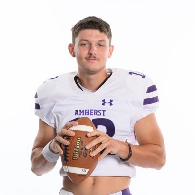 Jackjohncox10's profile picture. 2021 VRHS Football QB / Amherst ‘25