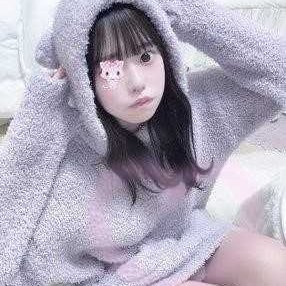 Jerry1827010's profile picture. 男の人は好きだし気になるのに自分からアピールできない性格。 ここでたくさんHな方と交流したいです😊
一緒にお酒飲んだりえっちなことしてくれる友達募集中💜
高校生はNGですが、それ以外の方はフォローとDMお待ちしてます💕