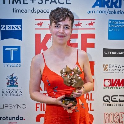 Winner @KIFFESTUK Best UK Short Screenplay | MA Scriptwriting alumnus @GoldsmithsUoL |  Freelance proofreader/copyeditor | Knows all the cello jokes | She/her