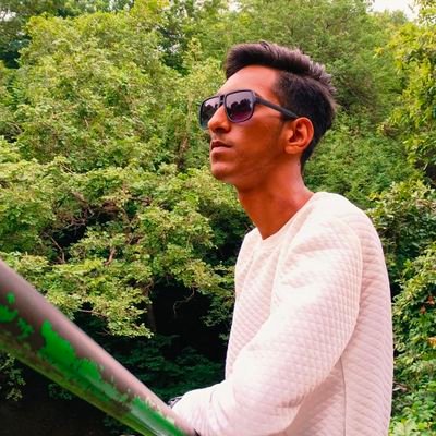 azeemuddin_01's profile picture. Stay positive