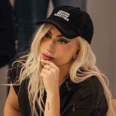 I stan a legend called Lady Gaga • I would battle for you, even if I break in two ⚔️💓 • Gaga follows ♥ • Fan account •