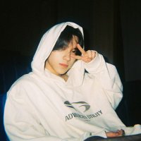 SunnyHui0527(@SZEHUI0219) 's Twitter Profile Photo