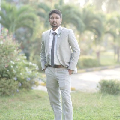 🧑‍⚕️Doctor by profession .
🧑‍💻IT Diploma holder .
🏫  Lyceumite