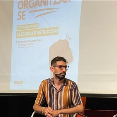 Asturiano #Oficialidá | 💭 Filósofo en potencia en @UNEDfilosofia | Lluitant a @ccoocatalunya 🛠🔻|
Política, sindicalisme i orgull, molt d'orgull 🏳️‍🌈