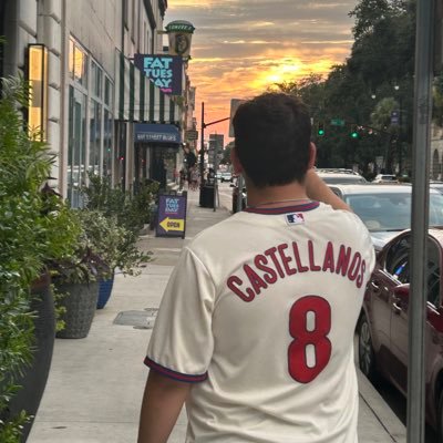 Philadelphia-born. Maybe the tallest 5’7” guy you’ve ever met. Sixers & NBA fan || https://t.co/5g4VJ3GTw3