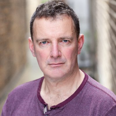 Actor/Writer/Tea Drinker/Ex-lawyer. Writer of “The Withering”. All writing enquiries welcome. Represented by @kewpm https://t.co/3Cht9Go2LY