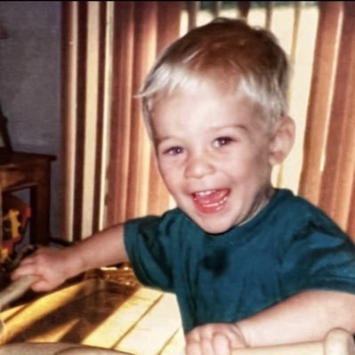 thewedgemolthen's profile picture. “you can always count on me to pleasure myself” - Tony Stark